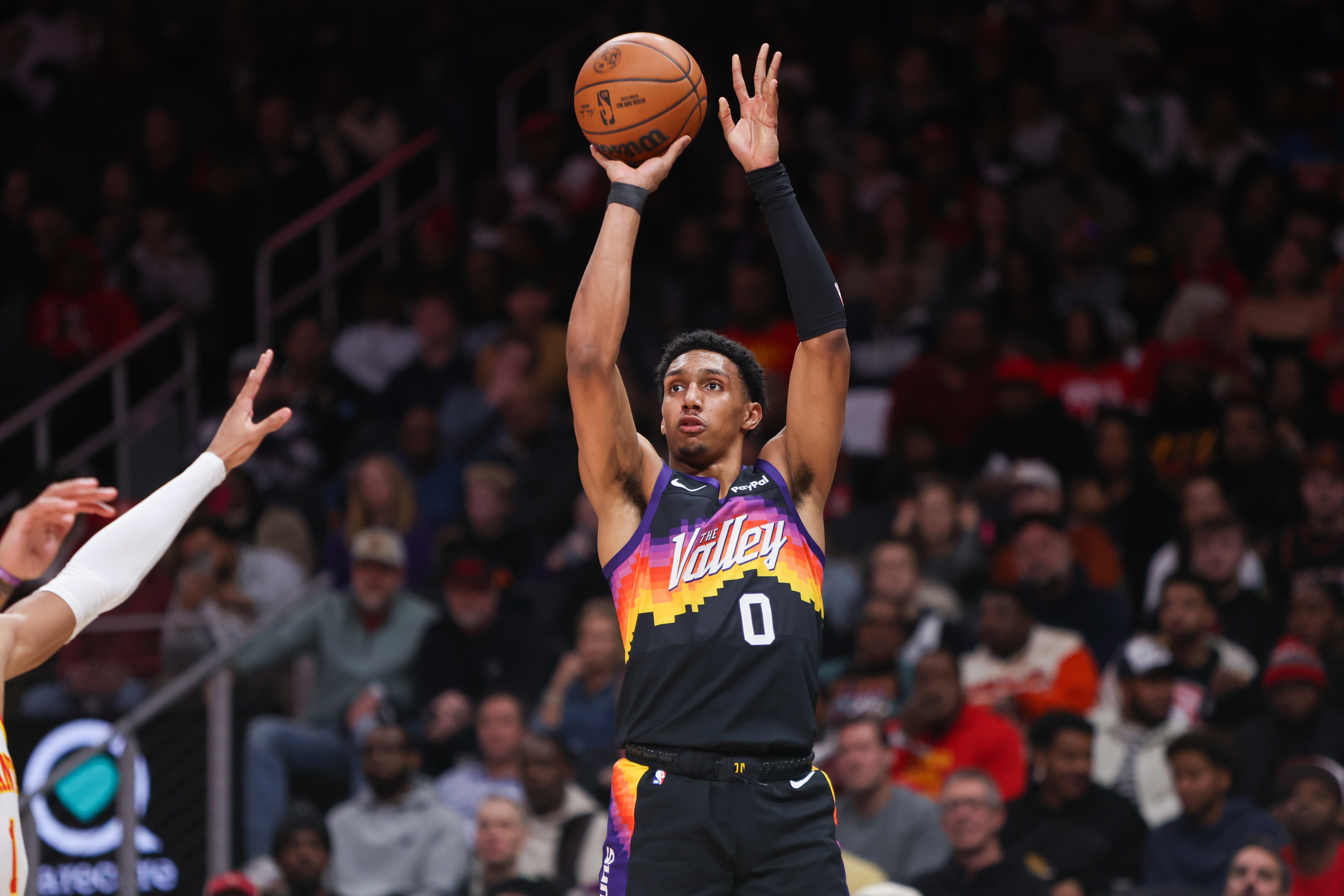 kaiyun-堪称完美！瑞安·邓恩半场8投7中 砍下18分8篮板3助攻1盖帽0失误